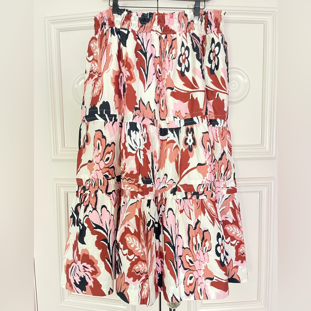 Pink flower layers skirt